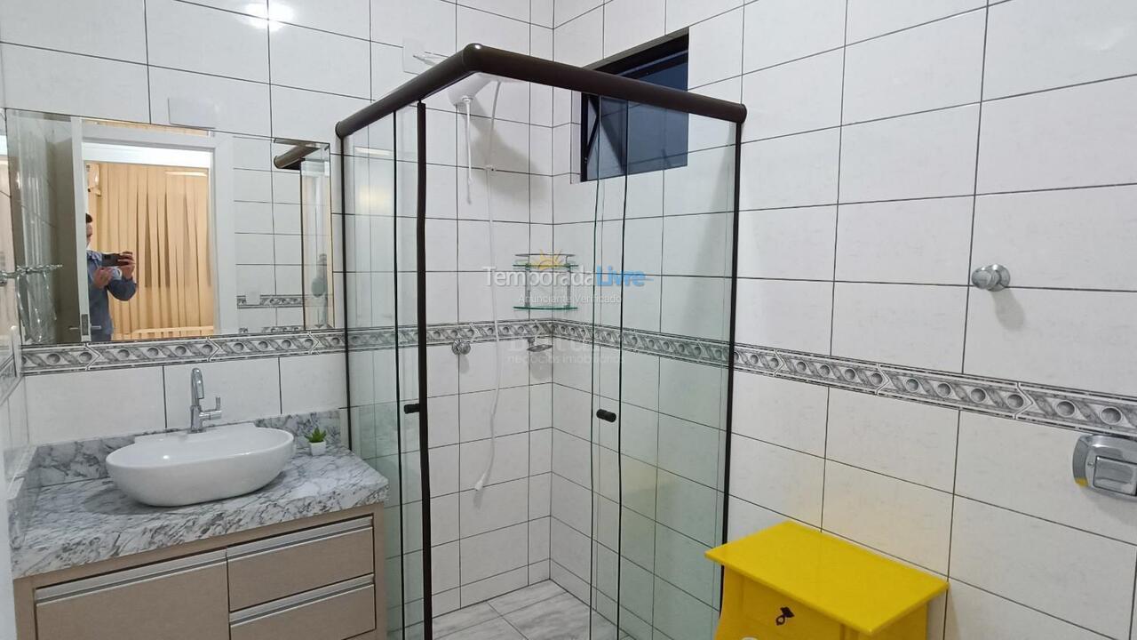 Apartment for vacation rental in Itapema (Meia Praia)
