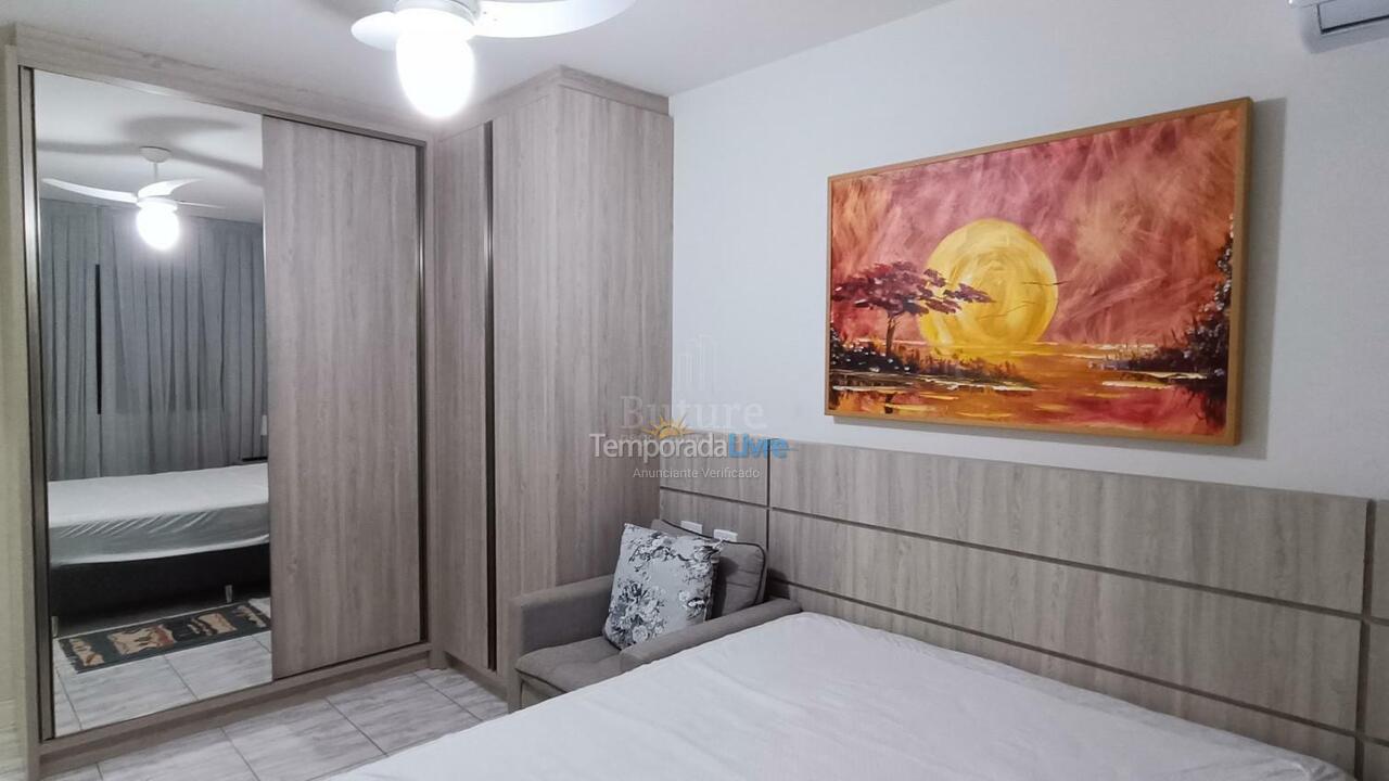 Apartment for vacation rental in Itapema (Meia Praia)