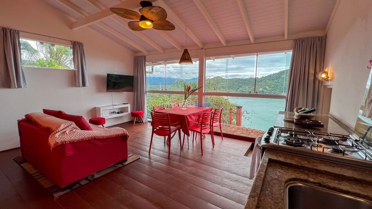 Casa para alquiler de vacaciones em São Sebastião (Barra do Sahy)