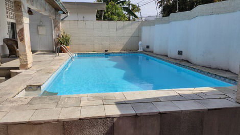 Guarujá cove house with pool
