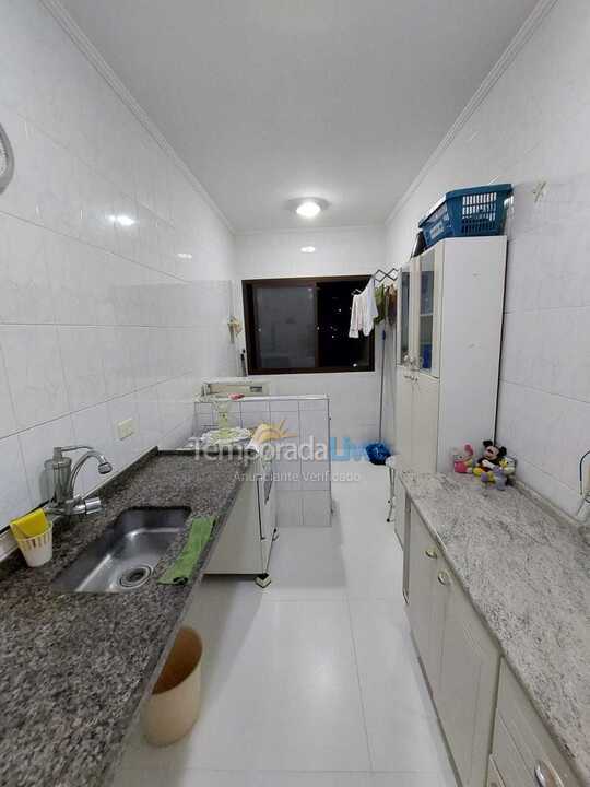 Apartamento para aluguel de temporada em Guarujá (Enseada)