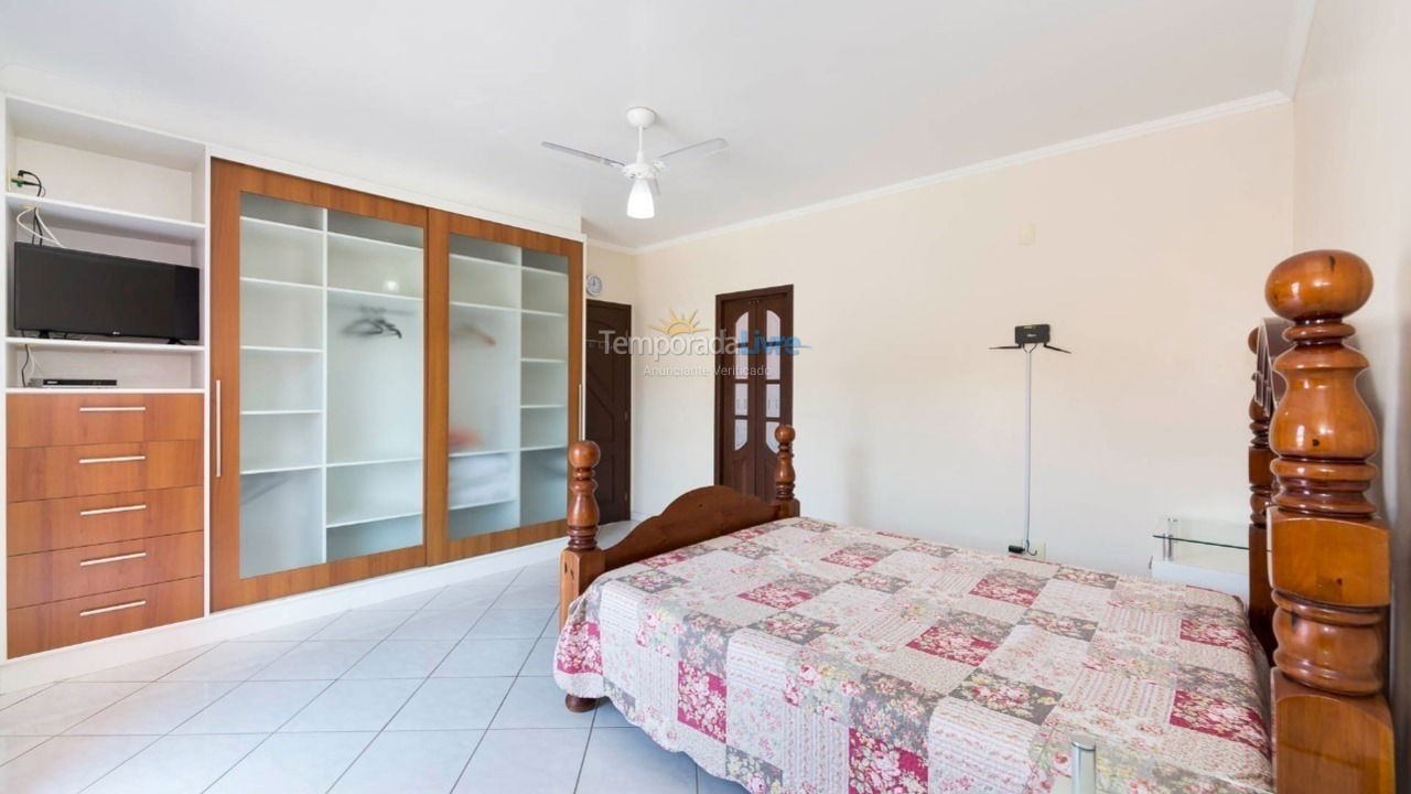 Casa para alquiler de vacaciones em Bombinhas (Morrinhos)