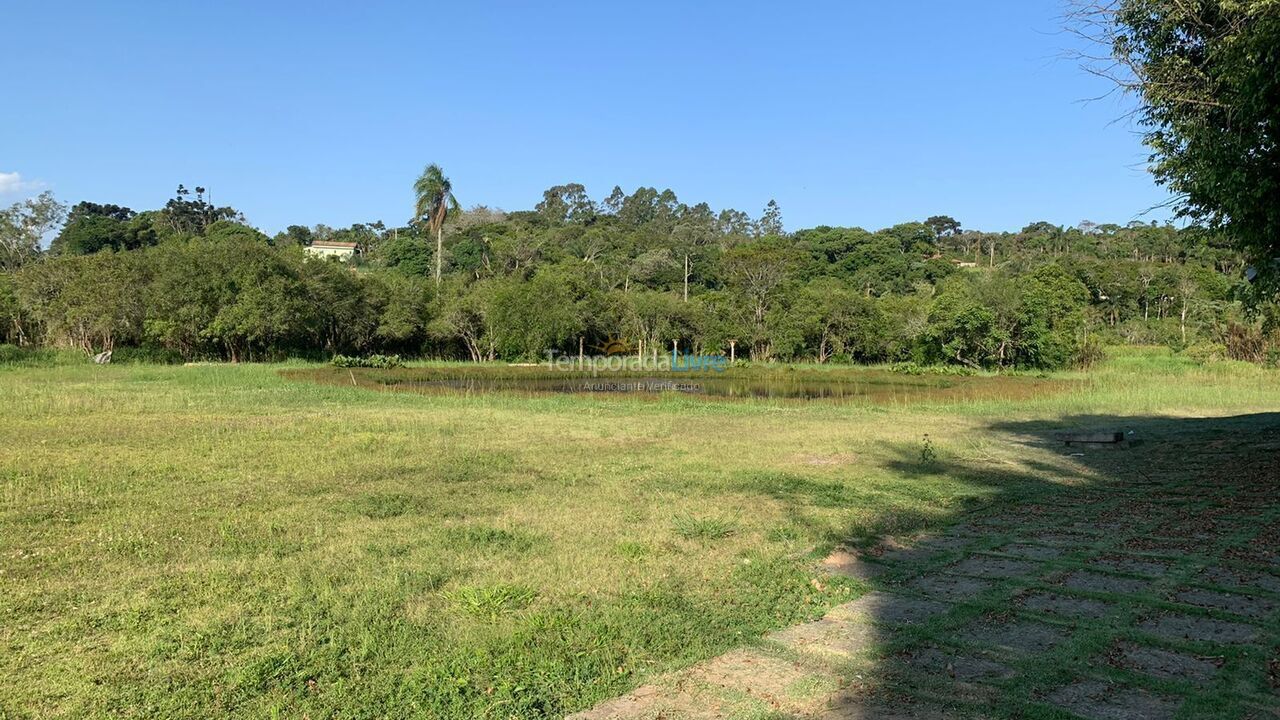 Chácara / sítio para aluguel de temporada em Cotia (Caucaia do Alto)