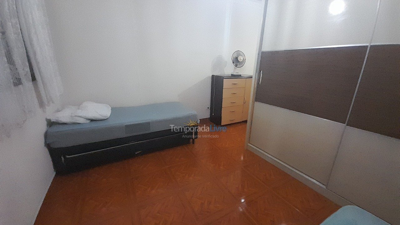 Apartamento para aluguel de temporada em Santos (Praia do José Menino)