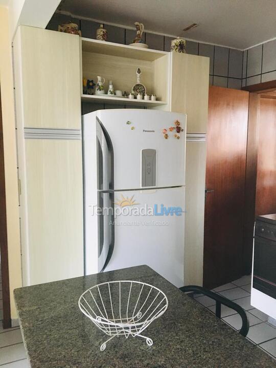 Apartamento para aluguel de temporada em Florianopolis (Praia dos Ingleses)