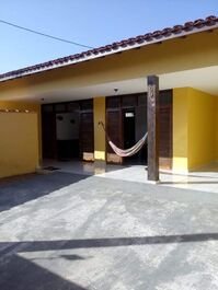 House 100 m from the beach (PRAIA GRANDE-UBATUBA)