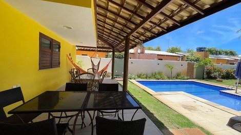 House with 4 suites in Itacimirim Close to the Beach
