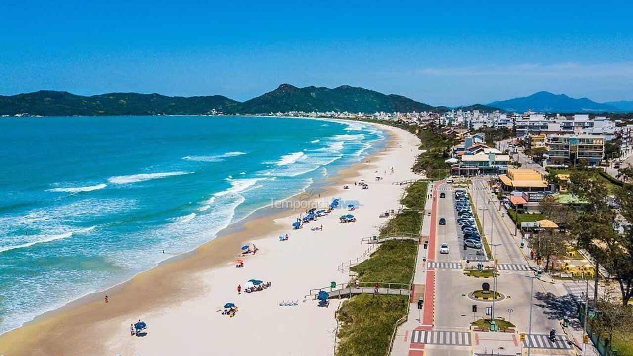 Granja para alquiler de vacaciones em Bombinhas (Praia de Bombas)