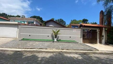 House for rent in São Sebastião - Praia da Boracéia