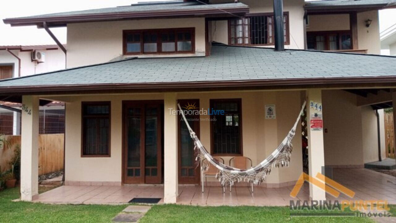 House for vacation rental in Florianópolis (Jurere Tradicional)