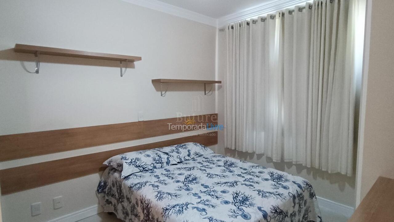 Apartamento para aluguel de temporada em Itapema (Meia Praia)