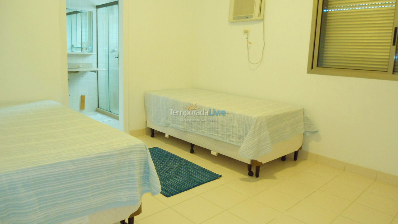 Apartment for vacation rental in Guarujá (Astúrias)