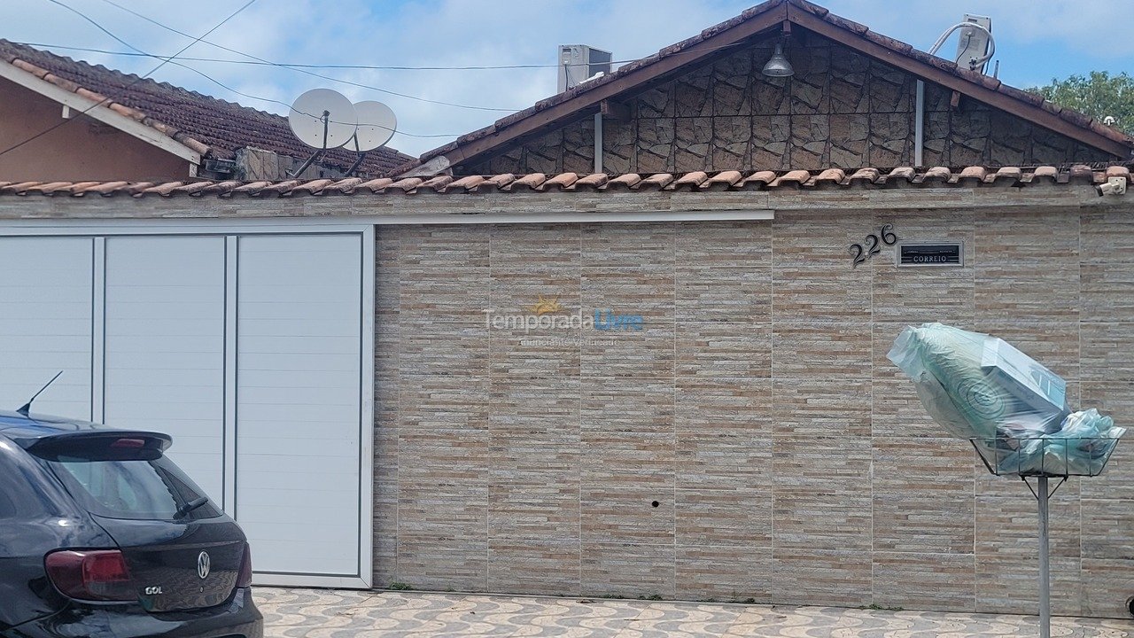 House for vacation rental in Praia Grande (Jardim Samambaia)