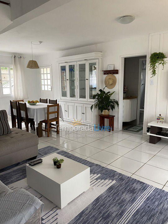 House for vacation rental in Florianópolis (Novo Campeche)