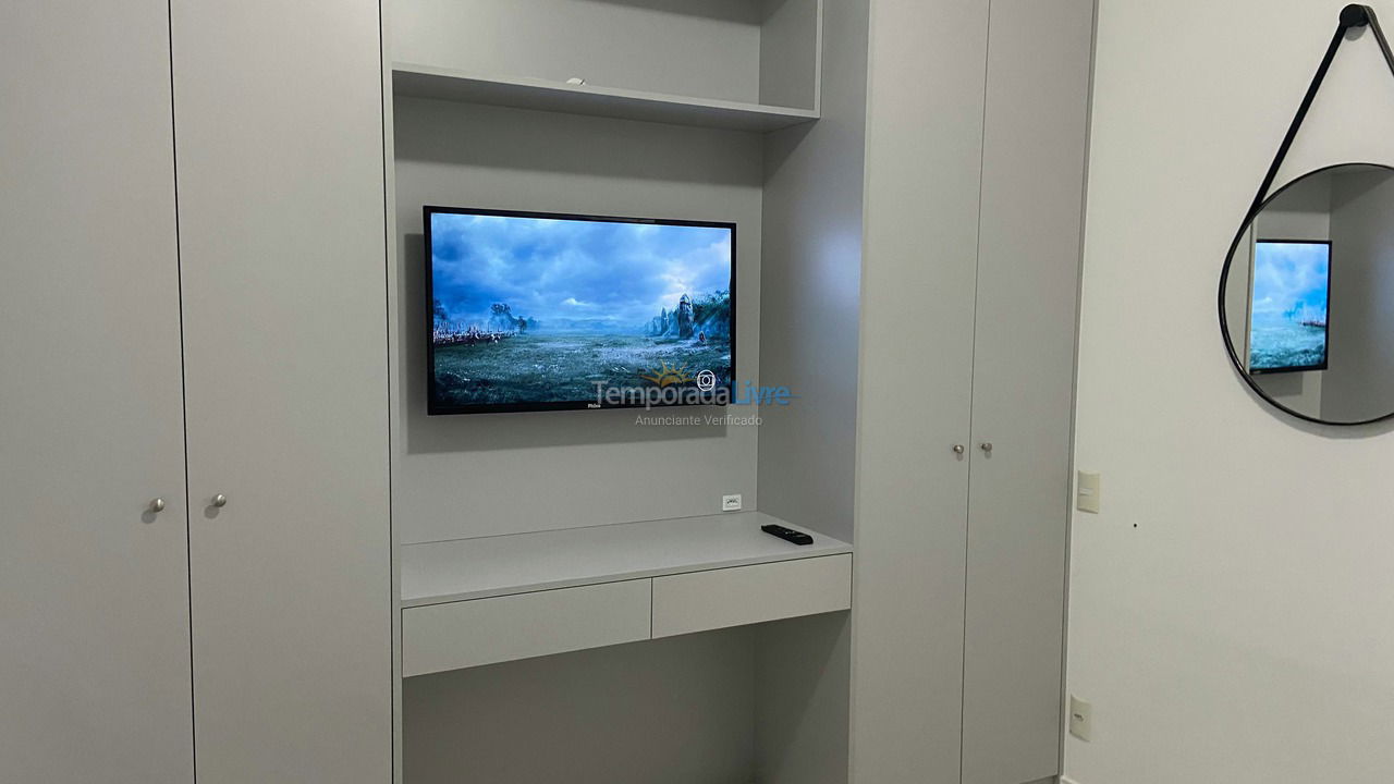 Apartamento para aluguel de temporada em Governador Celso Ramos (Praia de Palmas)