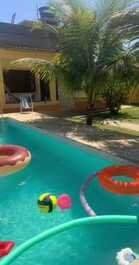 Casa em Cabo Frio (Bairro Botafogo) com piscina, 3 quartos - TEMPORADA