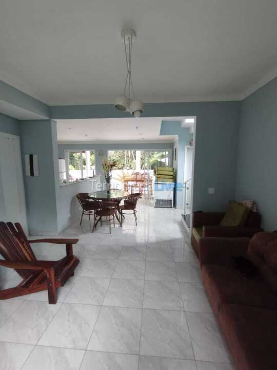 Casa para alquiler de vacaciones em Bertioga (Praia de Guaratuba)