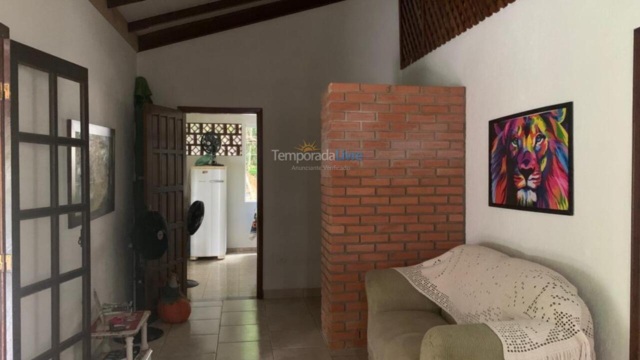 Casa para aluguel de temporada em Guaratuba (Balneário Prainha)