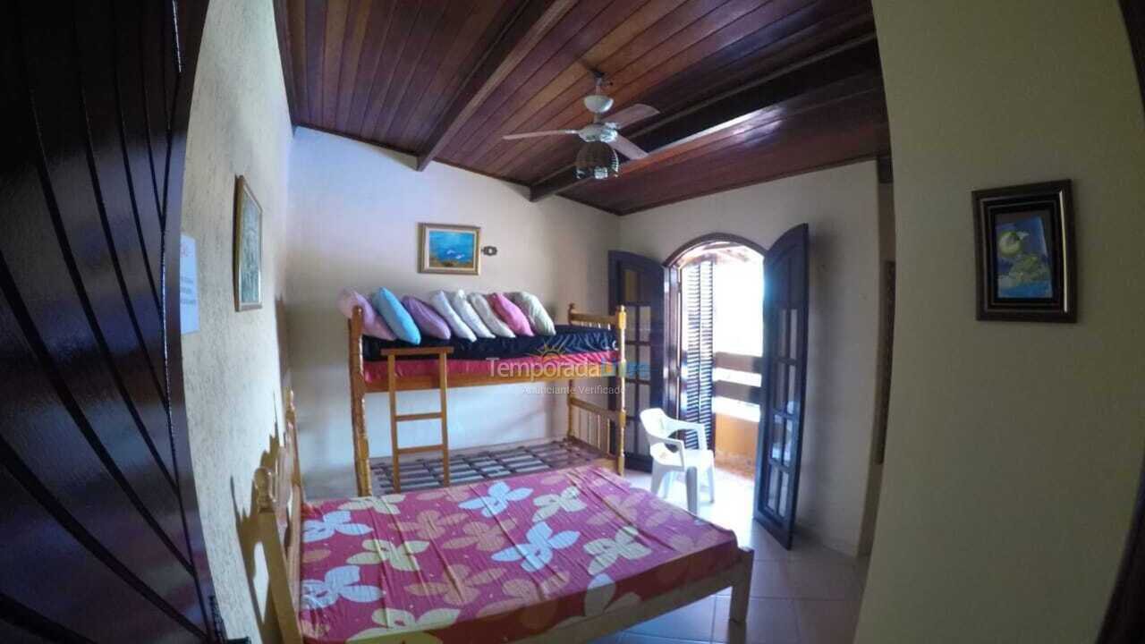 Casa para aluguel de temporada em Peruíbe (São João Batista)