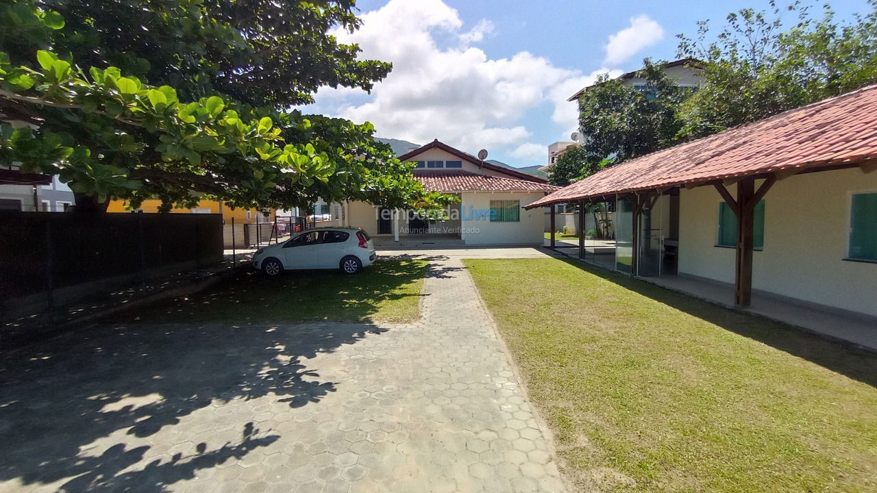 Casa para alquiler de vacaciones em Governador Celso Ramos (Fazenda da Armação)