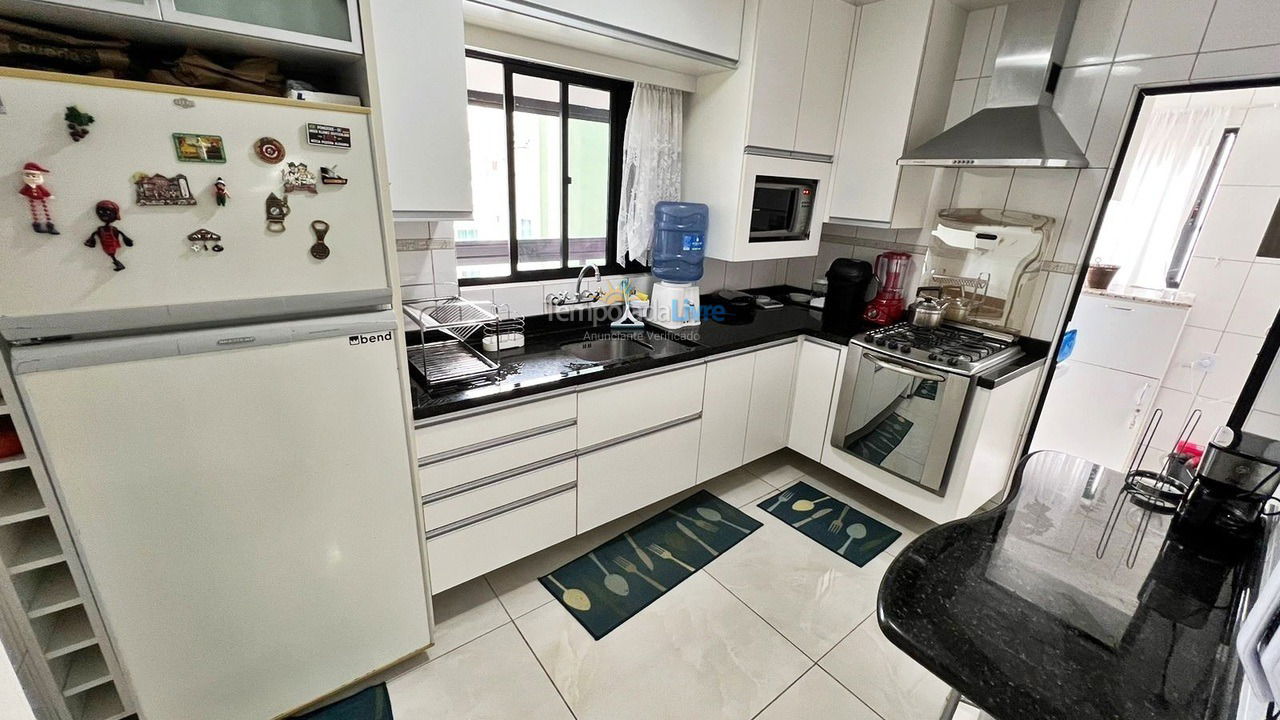 Apartamento para aluguel de temporada em Balneário Camboriú (Praia Central)