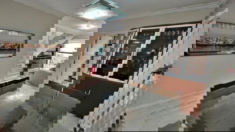 Temporada Ed. Dario Carlos: 4 quartos // churrasqueira // wifi