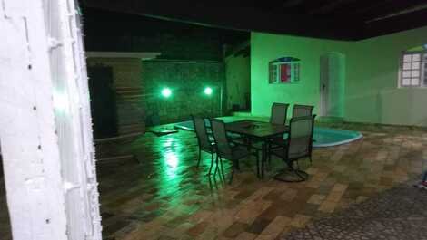 House with pool in Caraguatatuba for rent