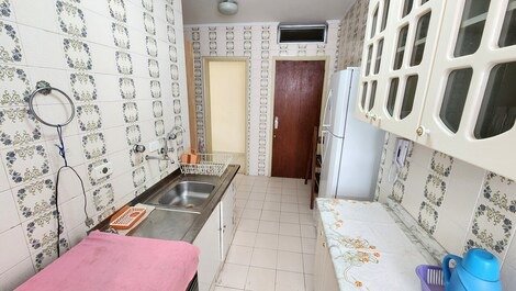 Apartamento para aluguel de temporada em Pitangueiras 2 qts. vista mar