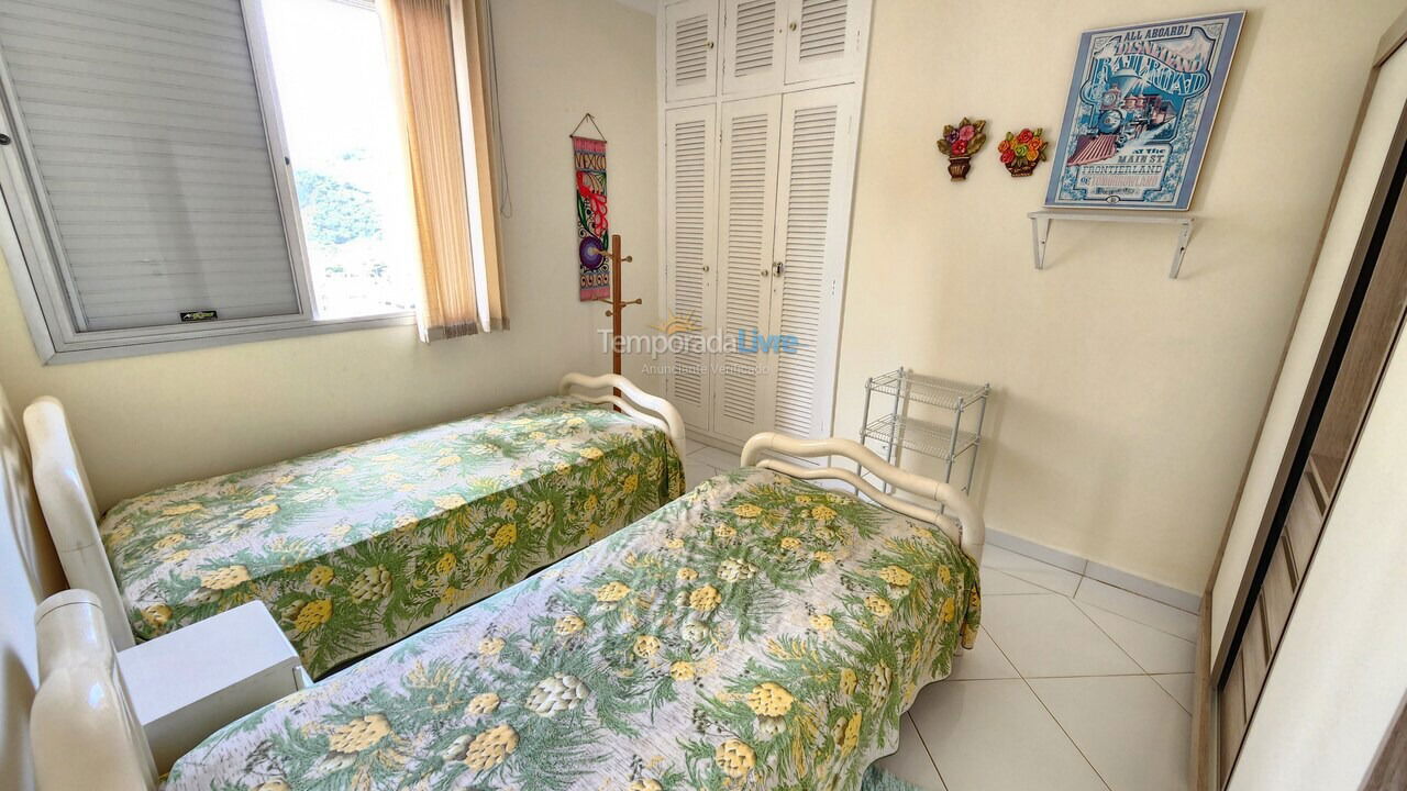 Apartamento para aluguel de temporada em Guarujá (Pitangueiras)