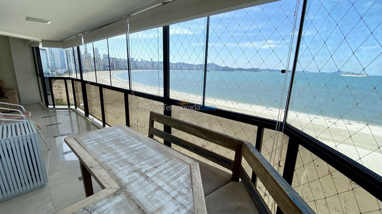 Apartamento para aluguel de temporada em Balneário Camboriú (Praia Central)