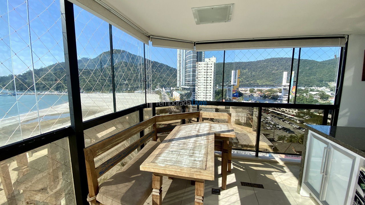 Apartamento para aluguel de temporada em Balneário Camboriú (Praia Central)