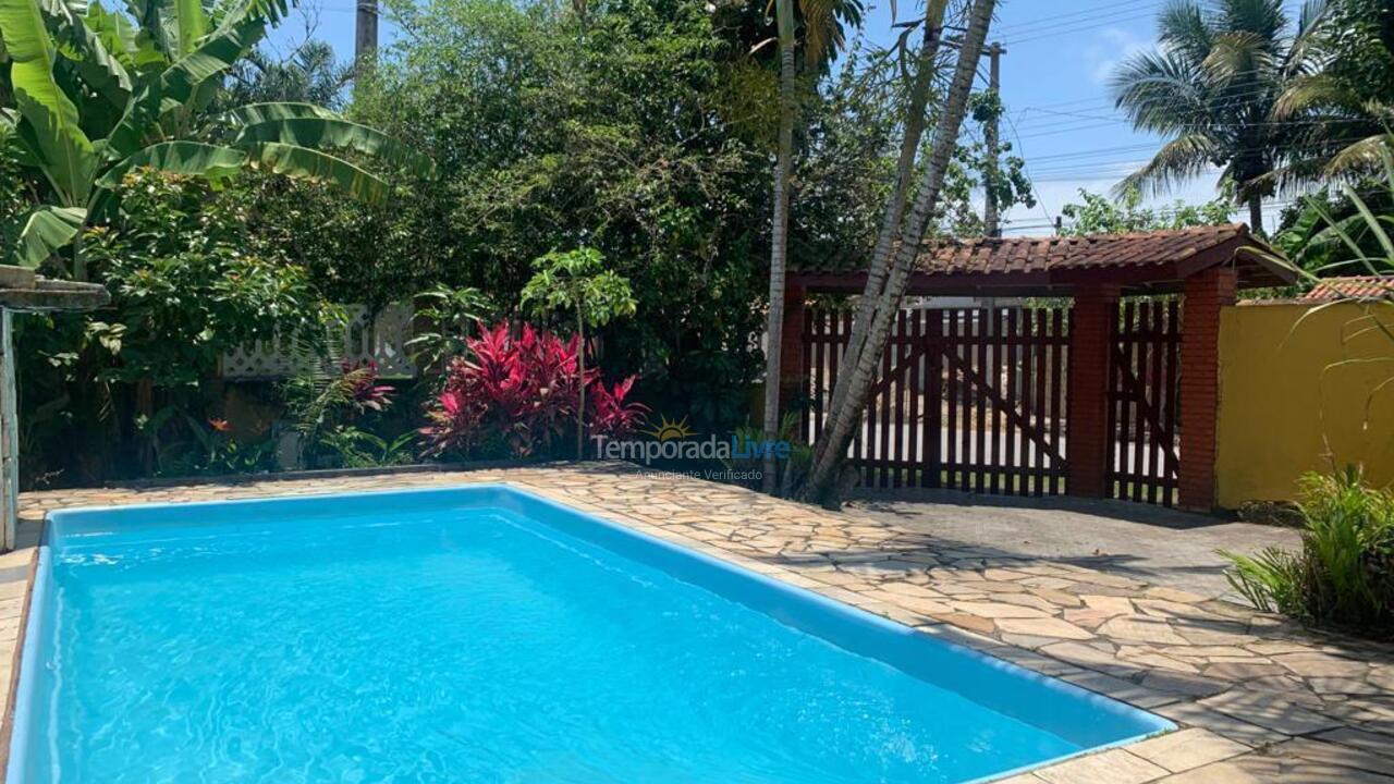 House for vacation rental in Caraguatatuba (Praia das Palmeiras)
