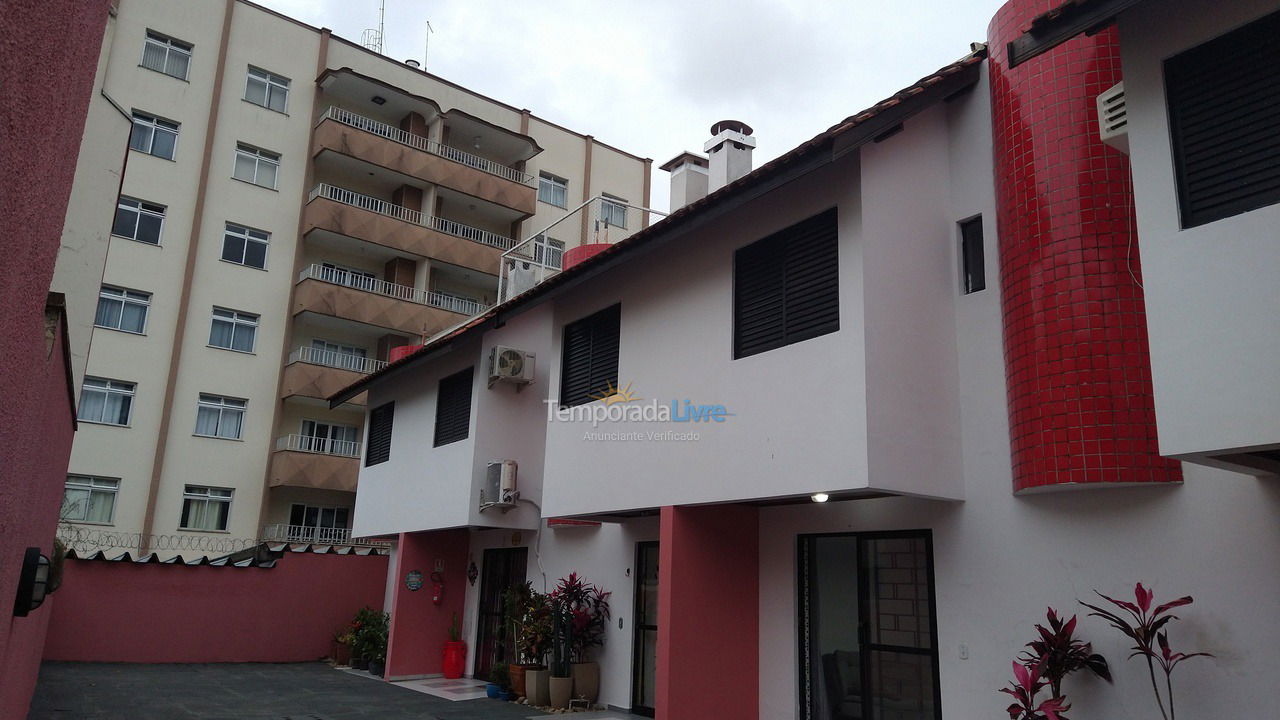 Apartment for vacation rental in Matinhos (Caiobá)