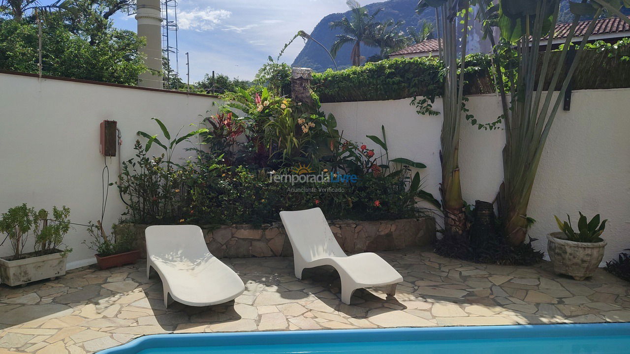 Casa para aluguel de temporada em São Sebastião (Guaecá)