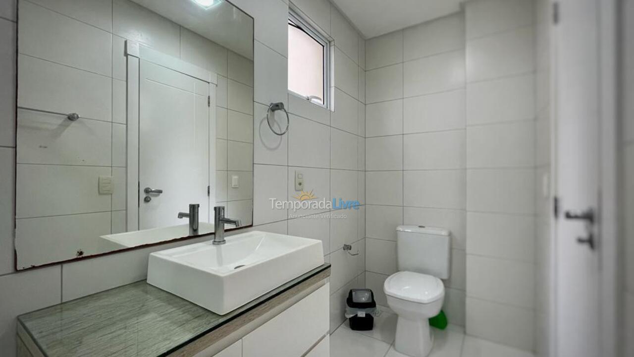 Apartamento para aluguel de temporada em Itapema (Meia Praia)