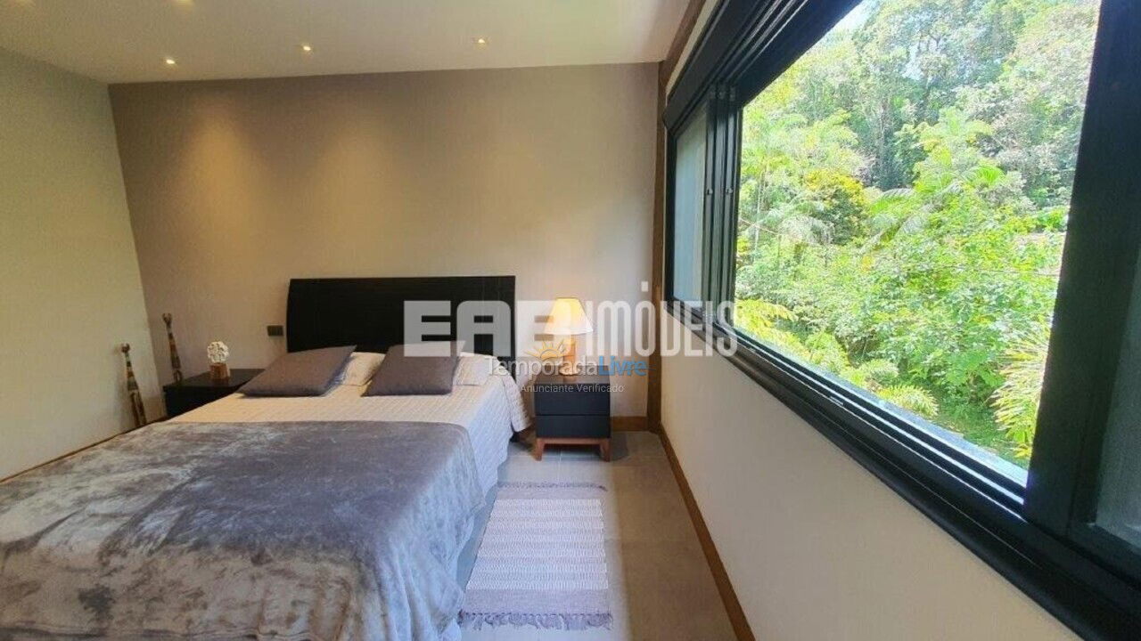 Casa para aluguel de temporada em Ubatuba (Felix)