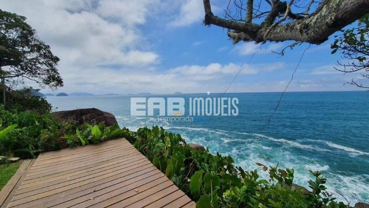 Casa para aluguel de temporada em Ubatuba (Felix)