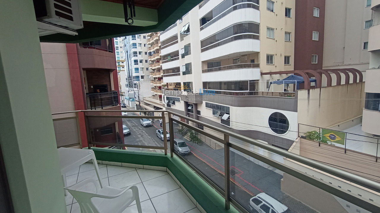 Apartamento para aluguel de temporada em Itapema (Meia Praia)