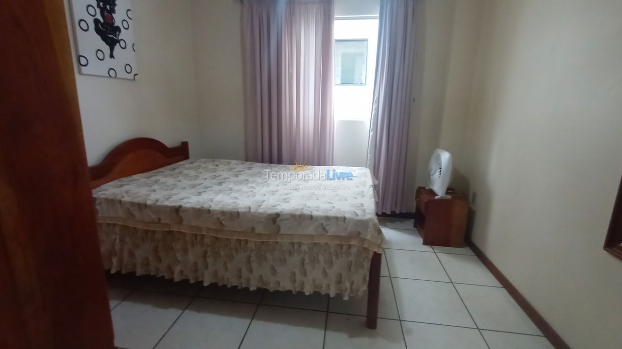 Apartamento para aluguel de temporada em Itapema (Meia Praia)