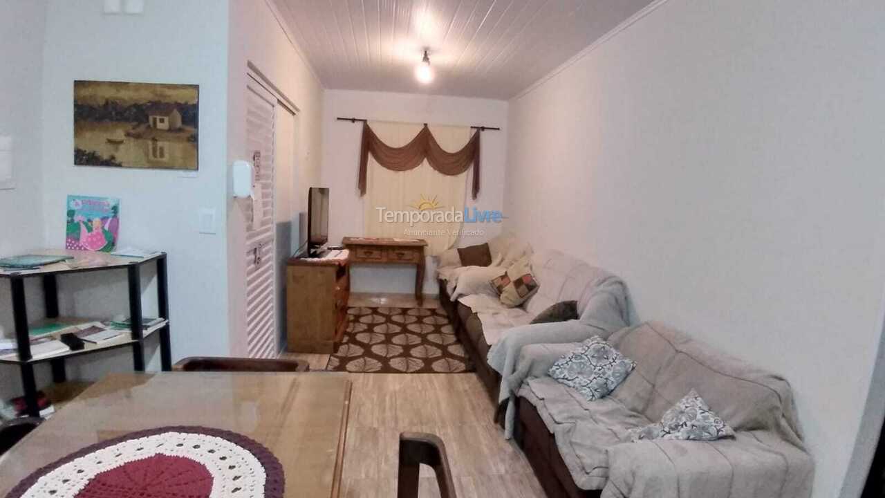 House for vacation rental in Palhoça (Passa Vinte)