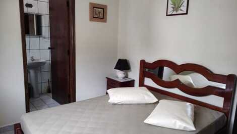 Apt for 3 Beds. 100 meters from the beach