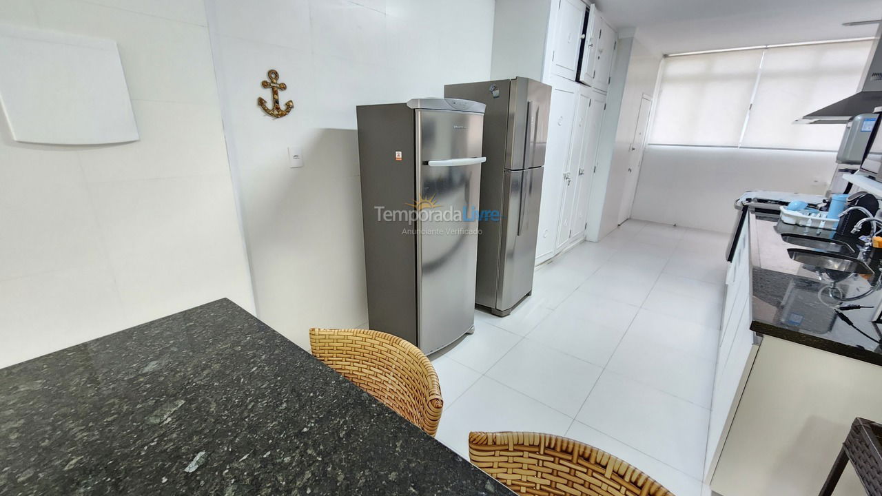 Apartment for vacation rental in Guarujá (Pitangueiras)