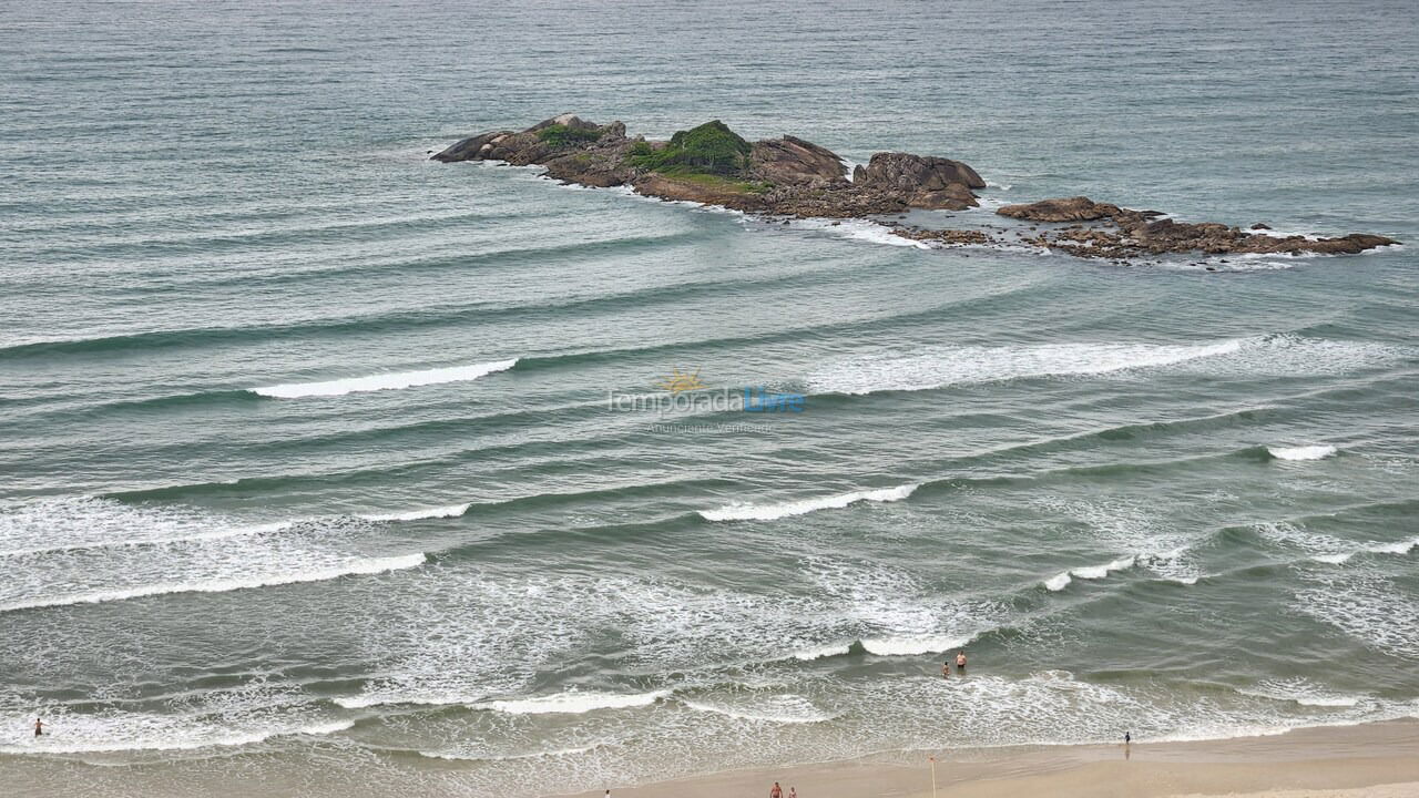 Apartment for vacation rental in Guarujá (Pitangueiras)