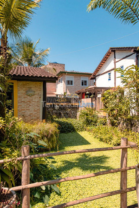 Casa para alquiler de vacaciones em São Sebastião (Juquehy)