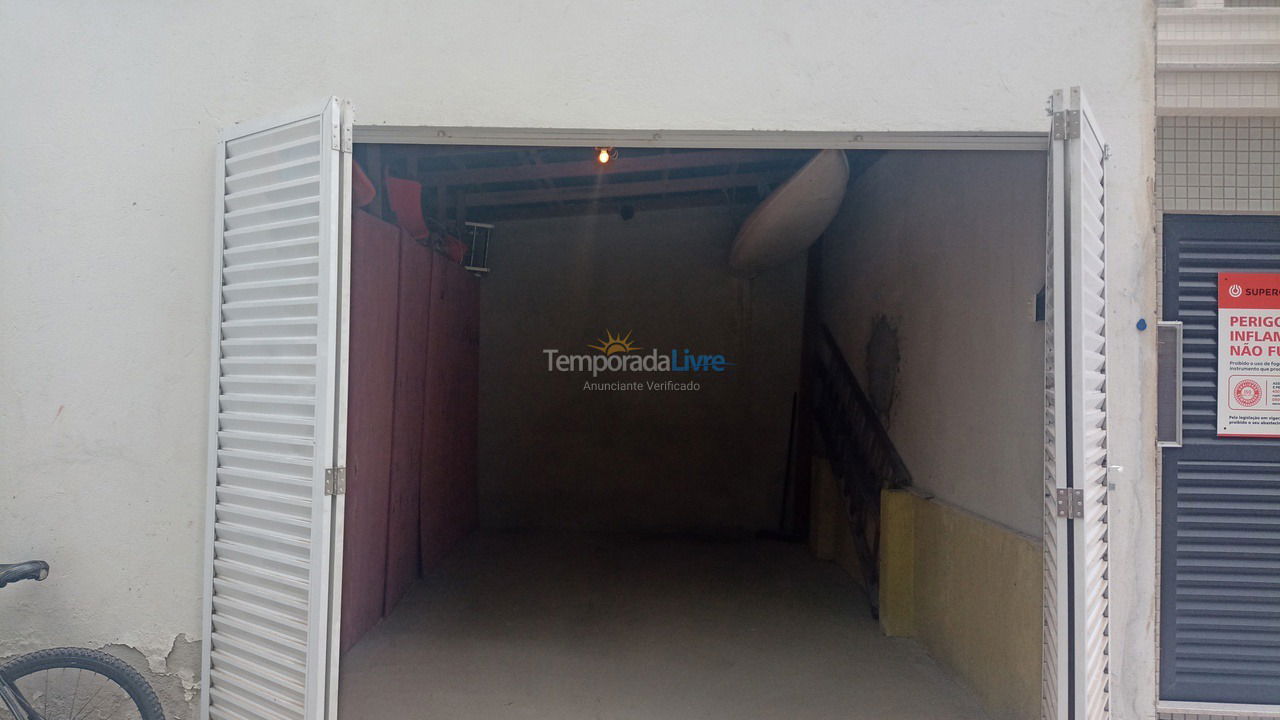 Apartamento para aluguel de temporada em Itapema (Meia Praia)