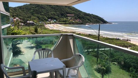 PENTHOUSE DE ALTO STANDARD, VISTA AL MAR, 03 SUITES, 4 ISLAS