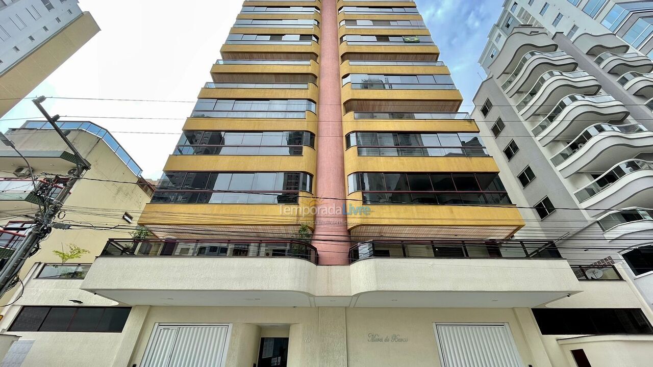 Apartamento para aluguel de temporada em Itapema (Meia Praia)