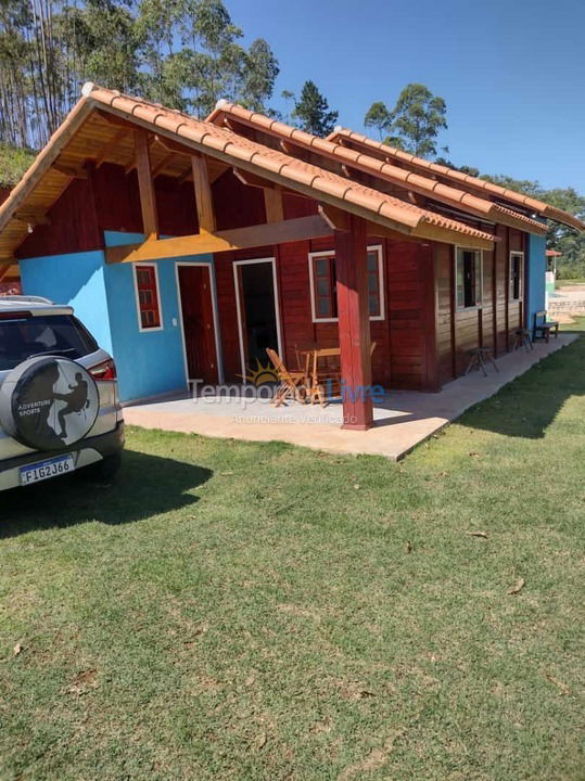 Granja para alquiler de vacaciones em Nazaré Paulista (Sertãozinho)