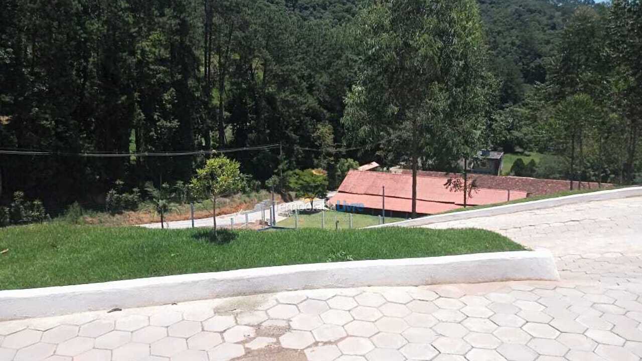 Granja para alquiler de vacaciones em Nazaré Paulista (Sertãozinho)