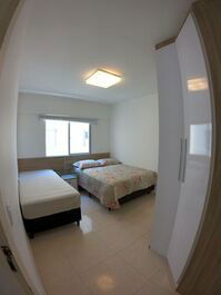 APARTMENT 3 BEDROOMS, 1 SUITE SQUARE SEA